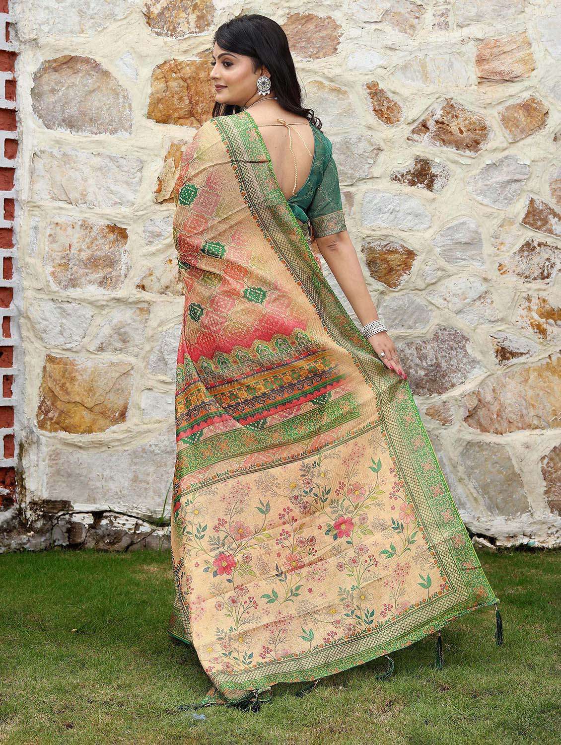 Women Printed Casual Wear Saree With Blouse - 22686845 -  Standard Image - 3