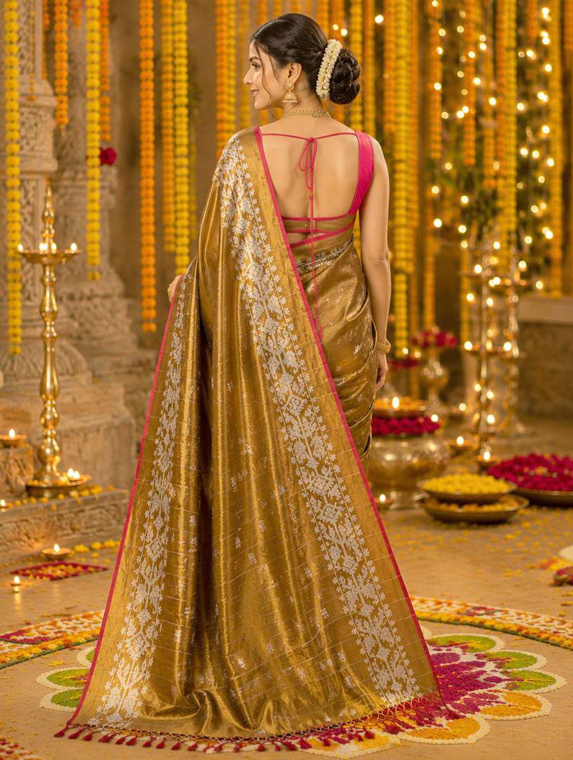 women self design handloom saree with blouse - 22687018 -  Standard Image - 3