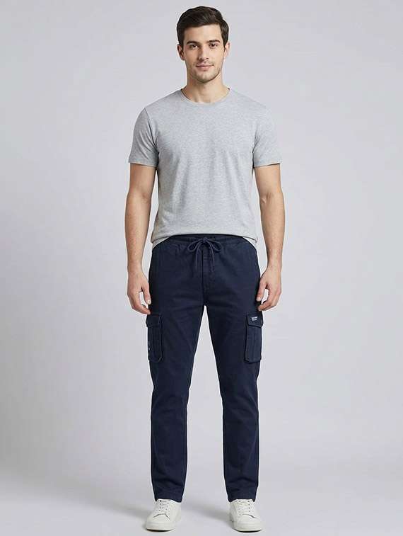 men solid mid rise regular fit cargo