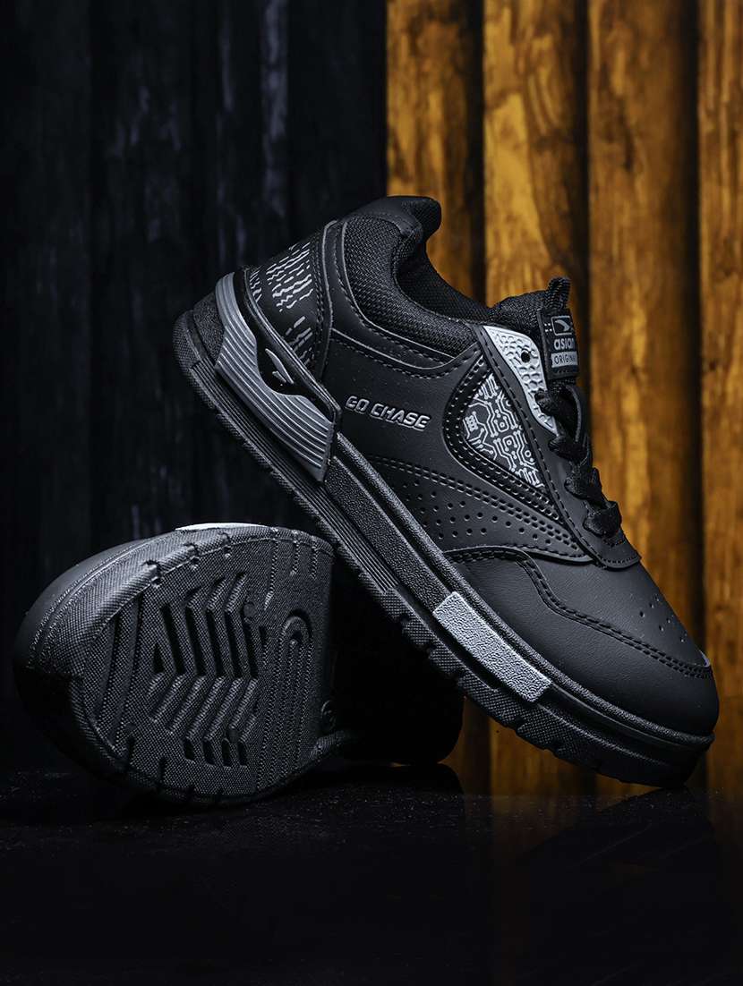 boys textured lace up sneaker