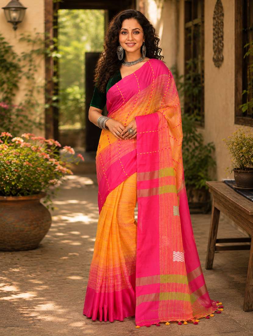 women self design handloom saree with blouse