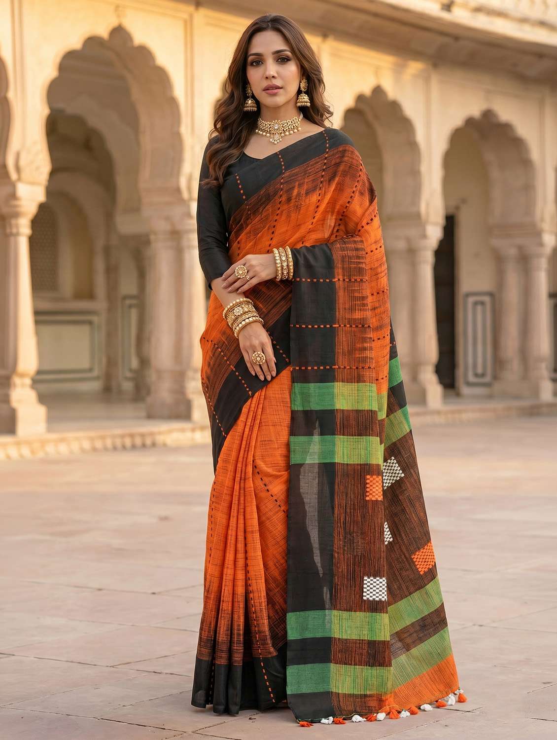 women printed handloom saree with blouse