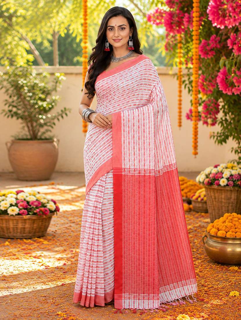 women self design handloom saree with blouse