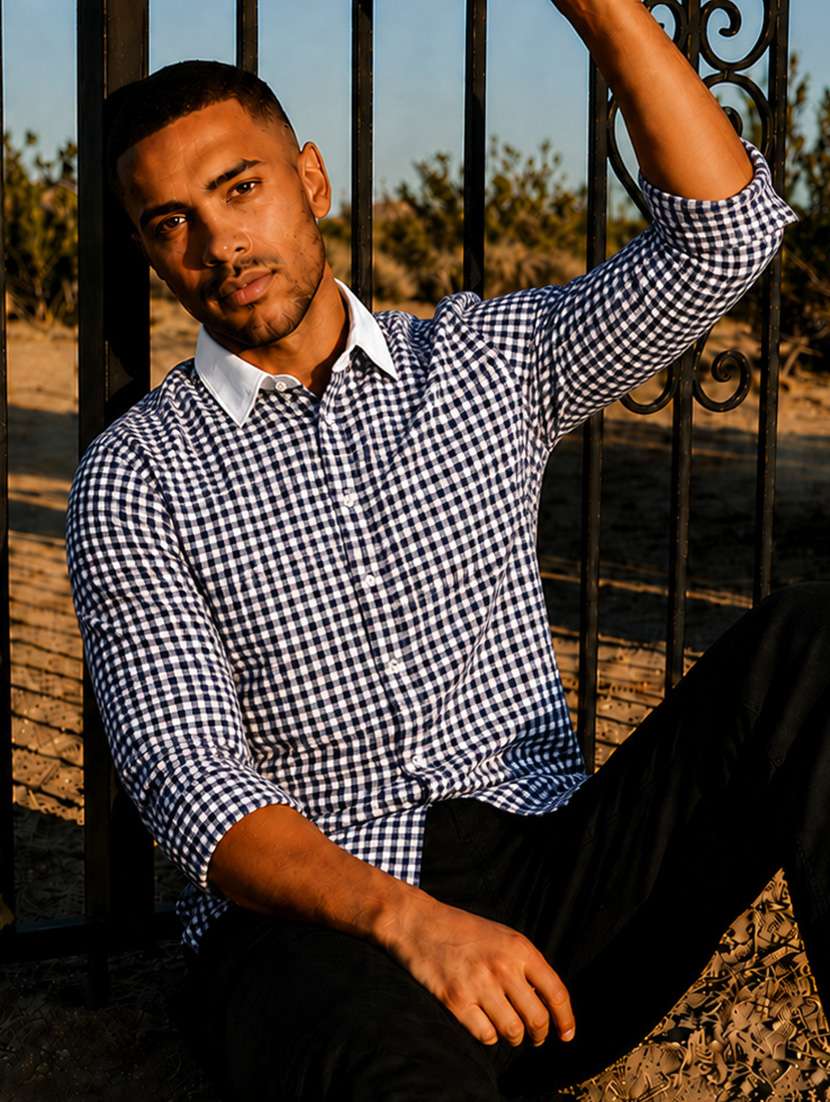 men checkered long sleeves regular shirt