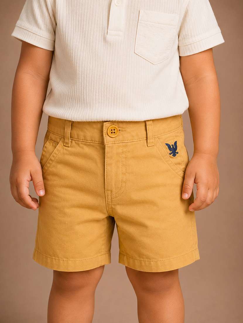 boys solid mid rise regular fit shorts