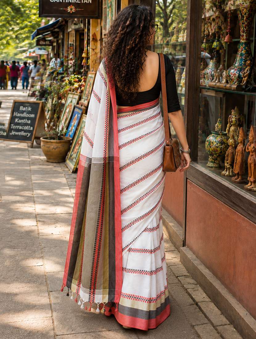 Women Self Design Handloom Saree With Blouse - 22692334 -  Standard Image - 3