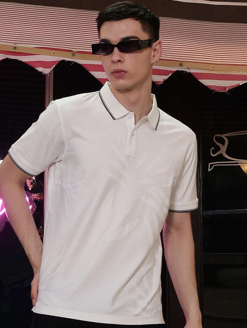 men textured short sleeves polo t-shirt