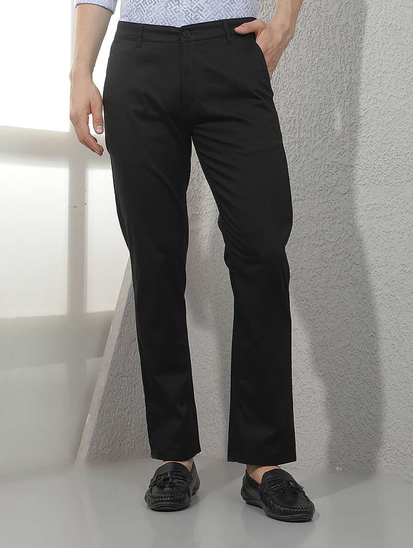 men solid mid rise chinos casual trouser
