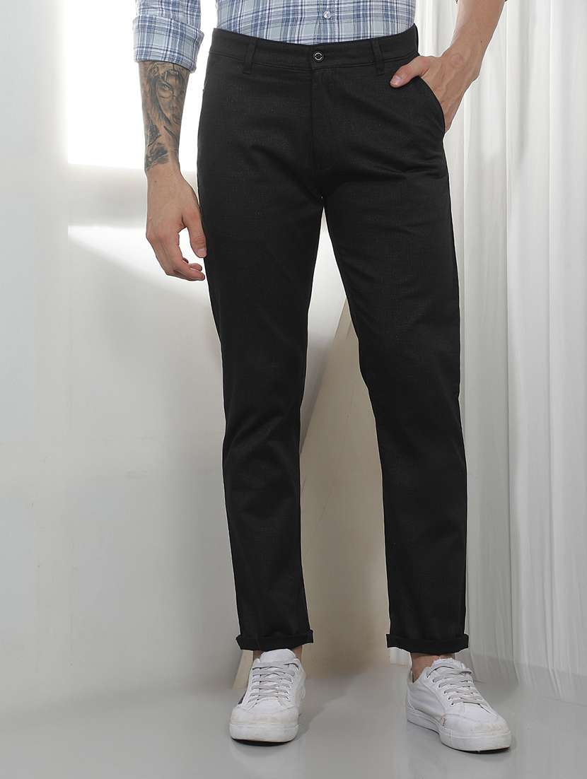 men solid mid rise chinos casual trouser