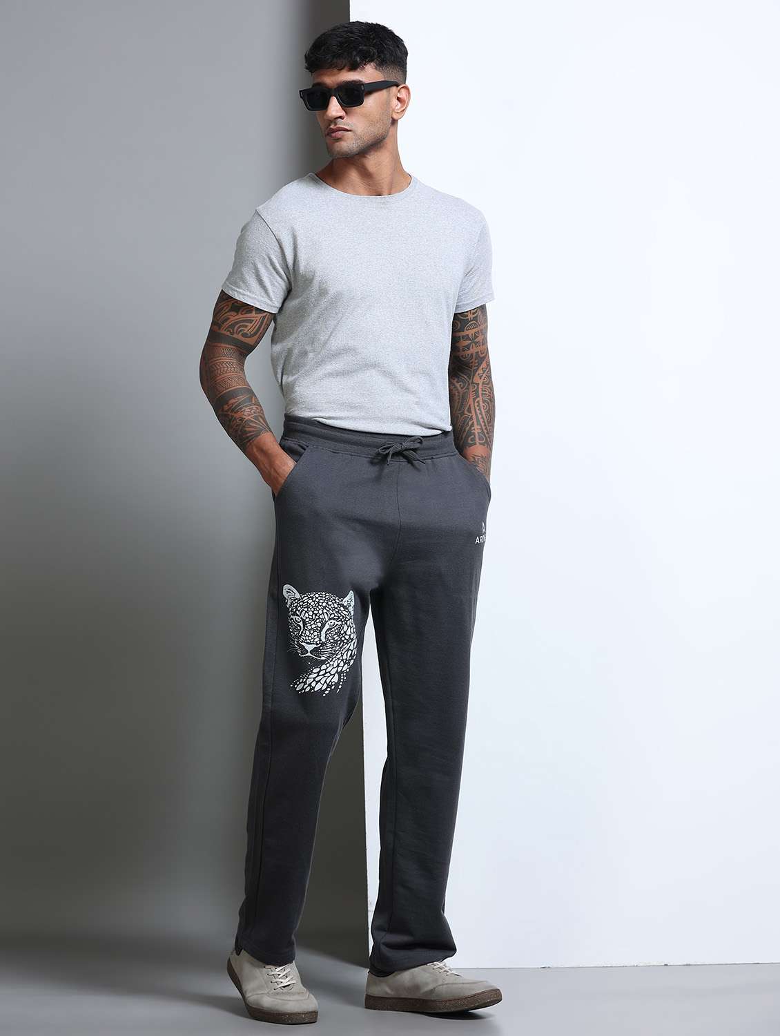 Men Placement Print Mid Rise Full Length Track Pant - 22693963 -  Standard Image - 5