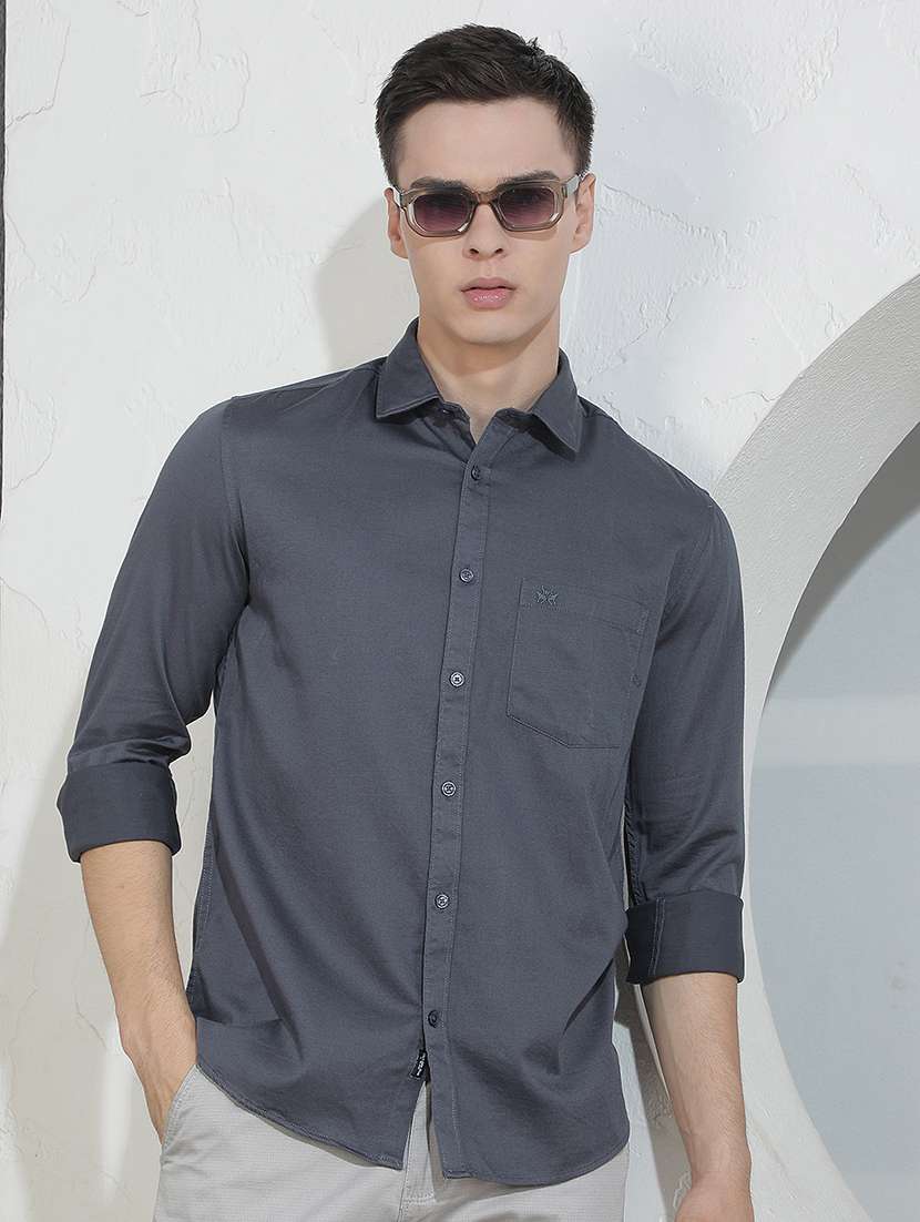 men solid long sleeves casual shirt