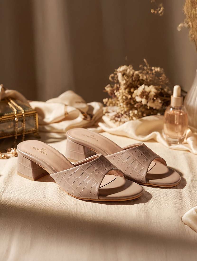 women textured slip on sandal