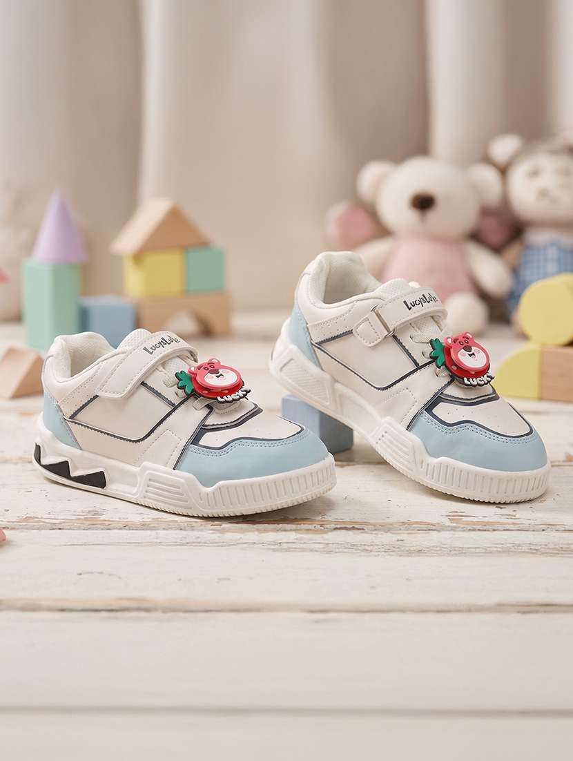 boys colourblocked slip on sneaker