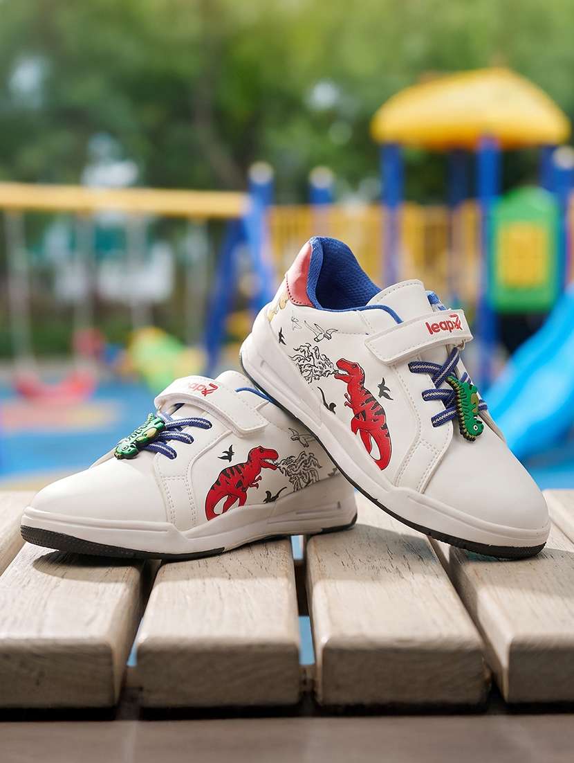 boys printed slip on sneaker