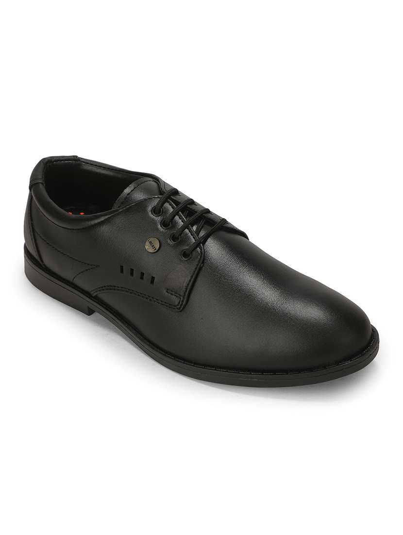 men black lace-up derby