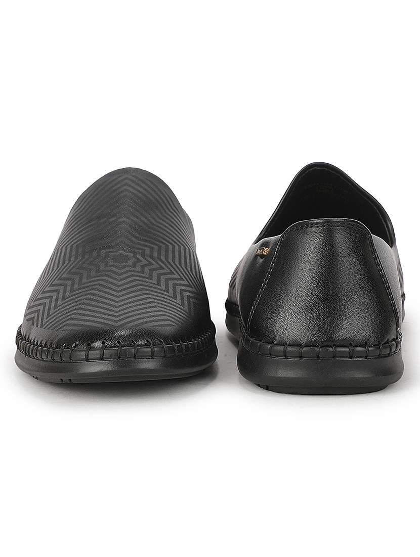 Men Black Slip On Mojari - 22694847 -  Standard Image - 5