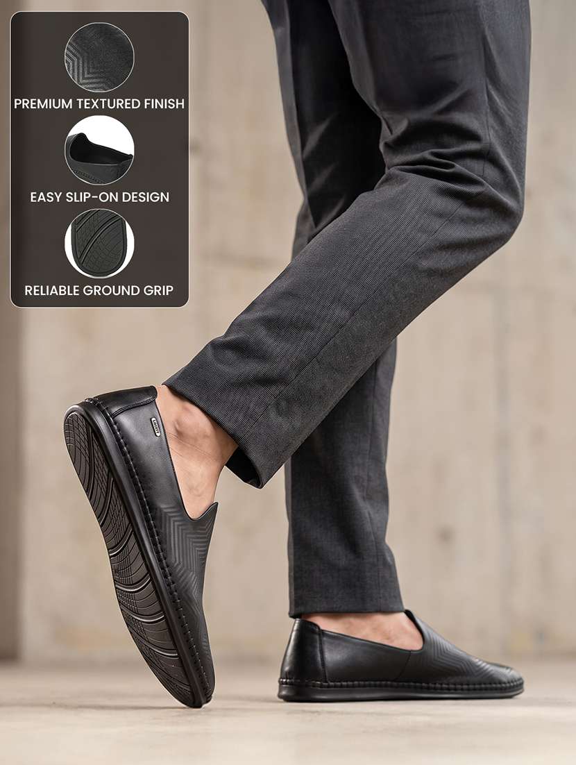 Men Black Slip On Mojari - 22694847 -  Standard Image - 8