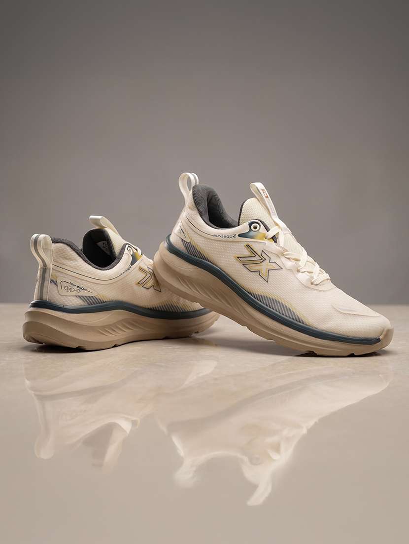 men beige lace up sport shoe