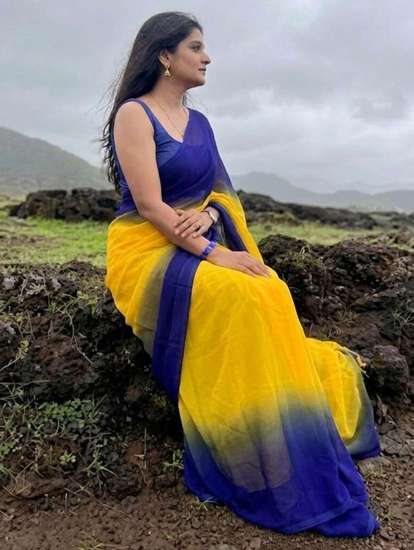 Women Ombre Printed Saree With Blouse - 22697023 -  Standard Image - 3