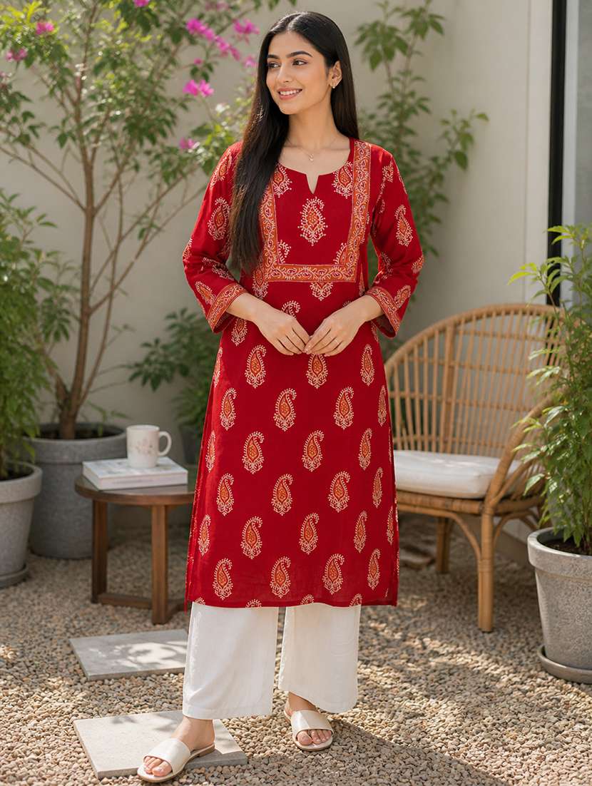 women printed three quarter sleeves straight kurta