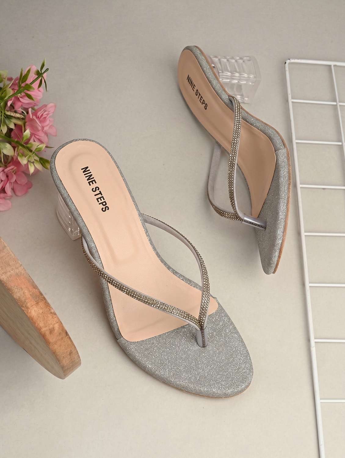 women embellished toe separator sandal