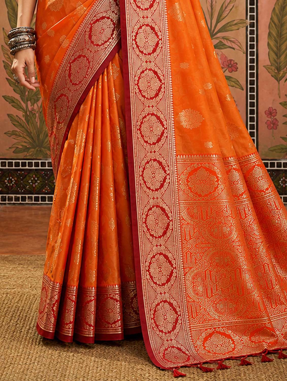 Women Self Design Banarasi Saree With Blouse - 22698830 -  Standard Image - 3