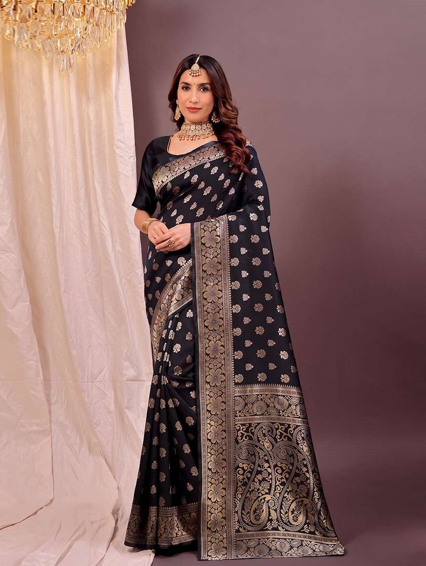 women self design banarasi saree with blouse