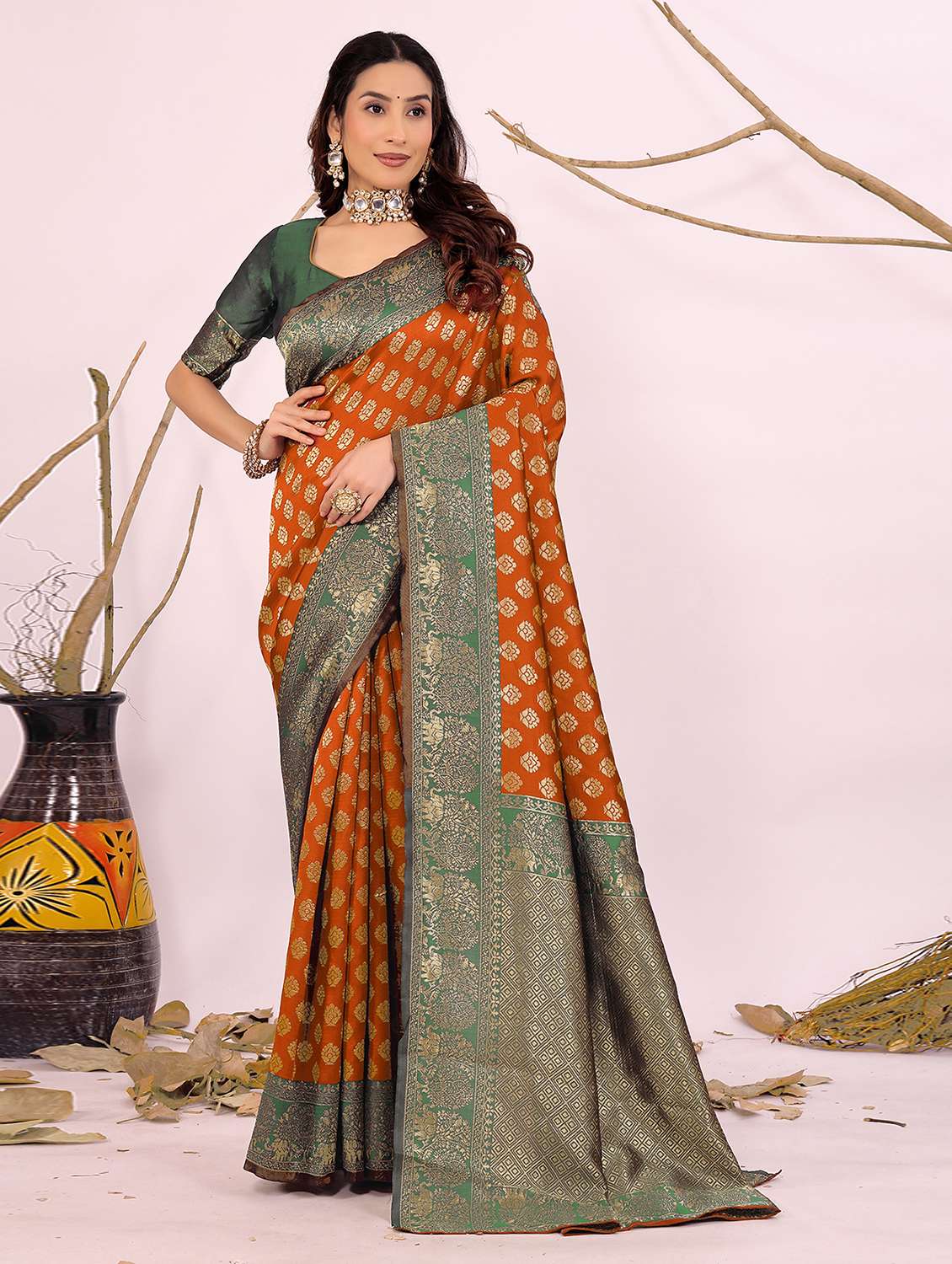 women self design banarasi saree with blouse