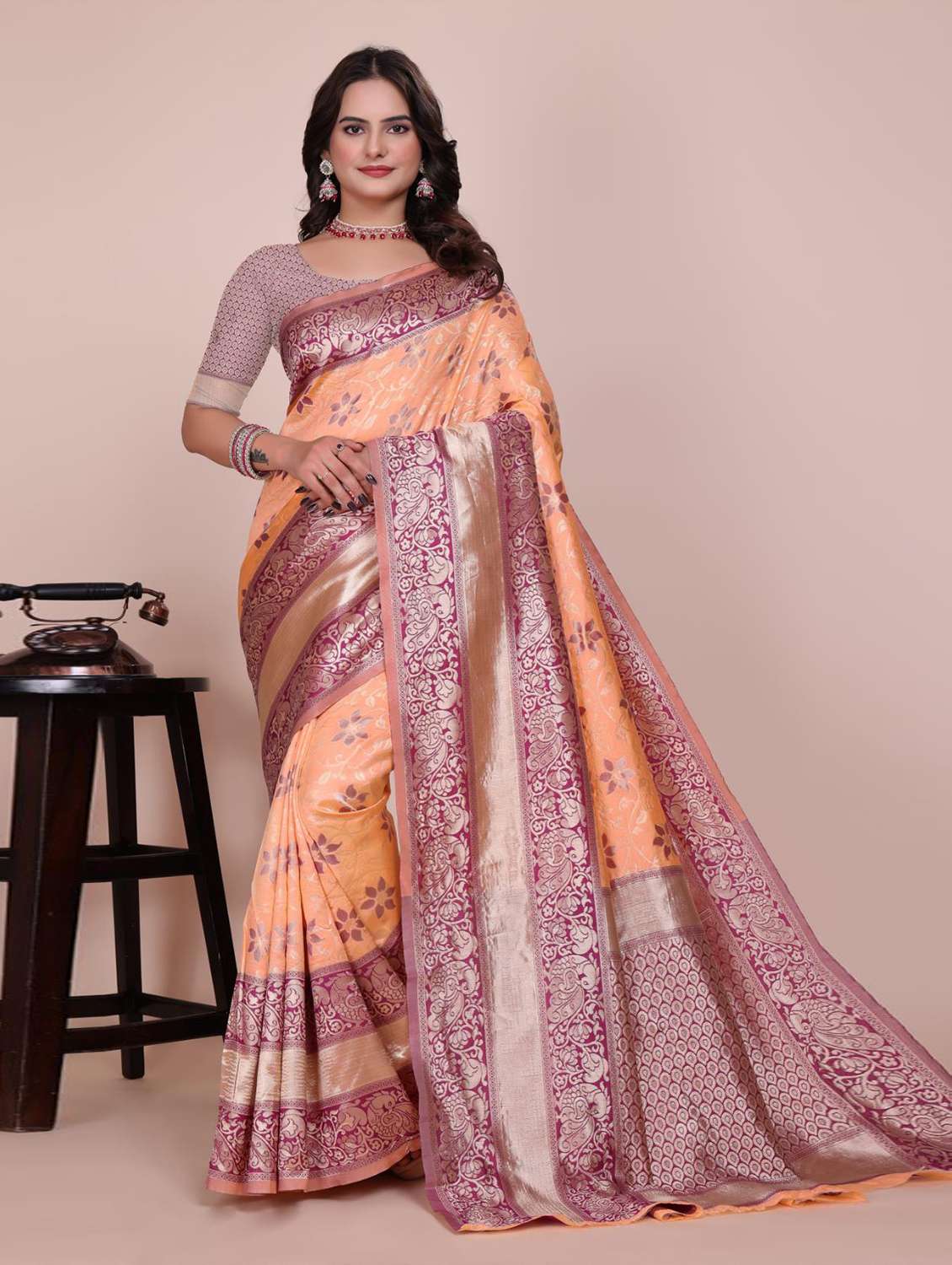 women self design banarasi saree with blouse