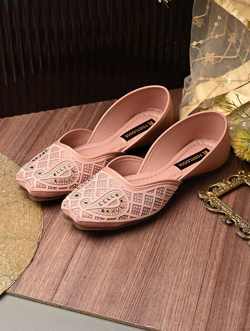 women embellished slip on jutti