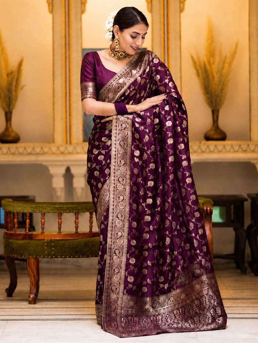 women self design banarasi saree with blouse