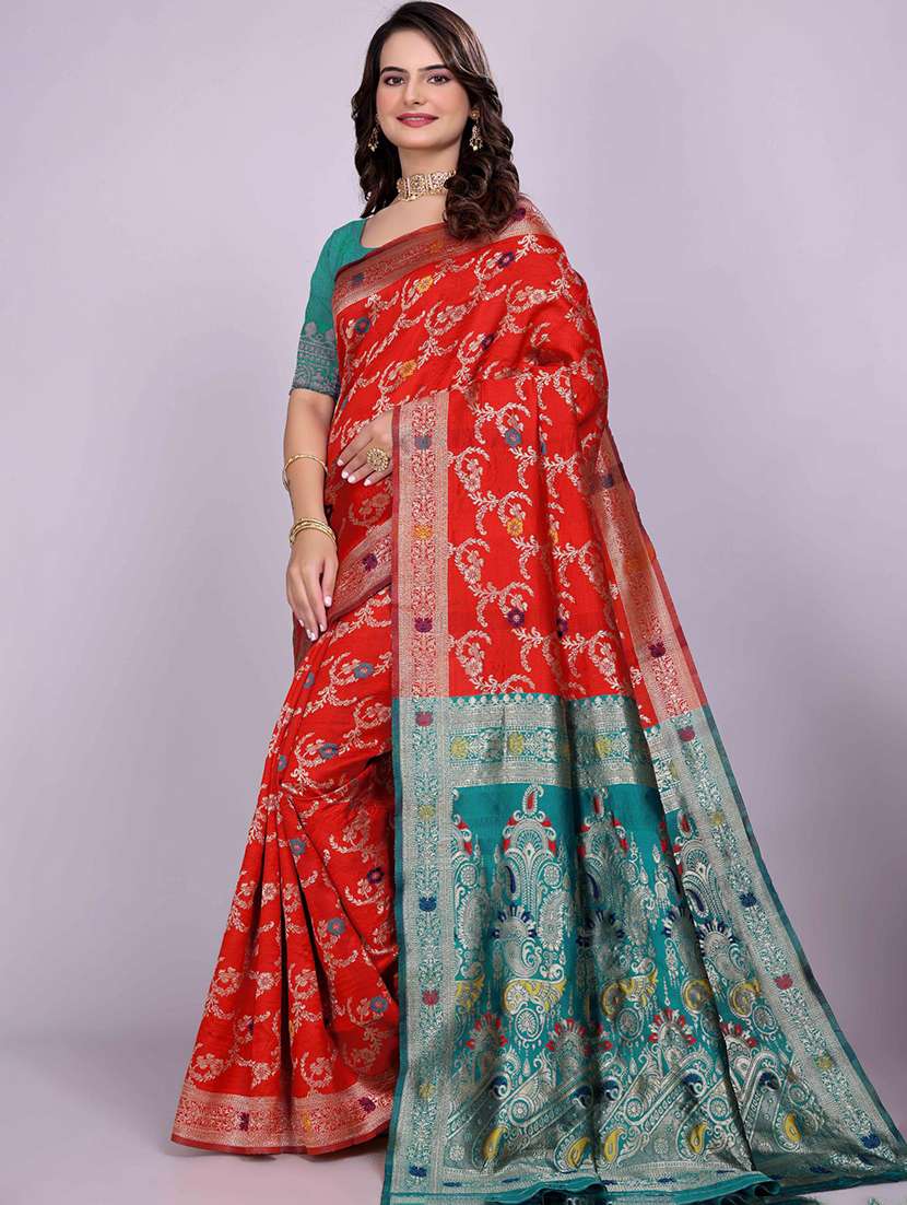 women self design banarasi saree with blouse