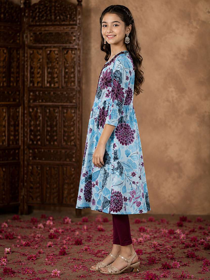 Girls Printed Three Quarter Sleeves Kurta Leggings Set - 22701960 -  Standard Image - 3