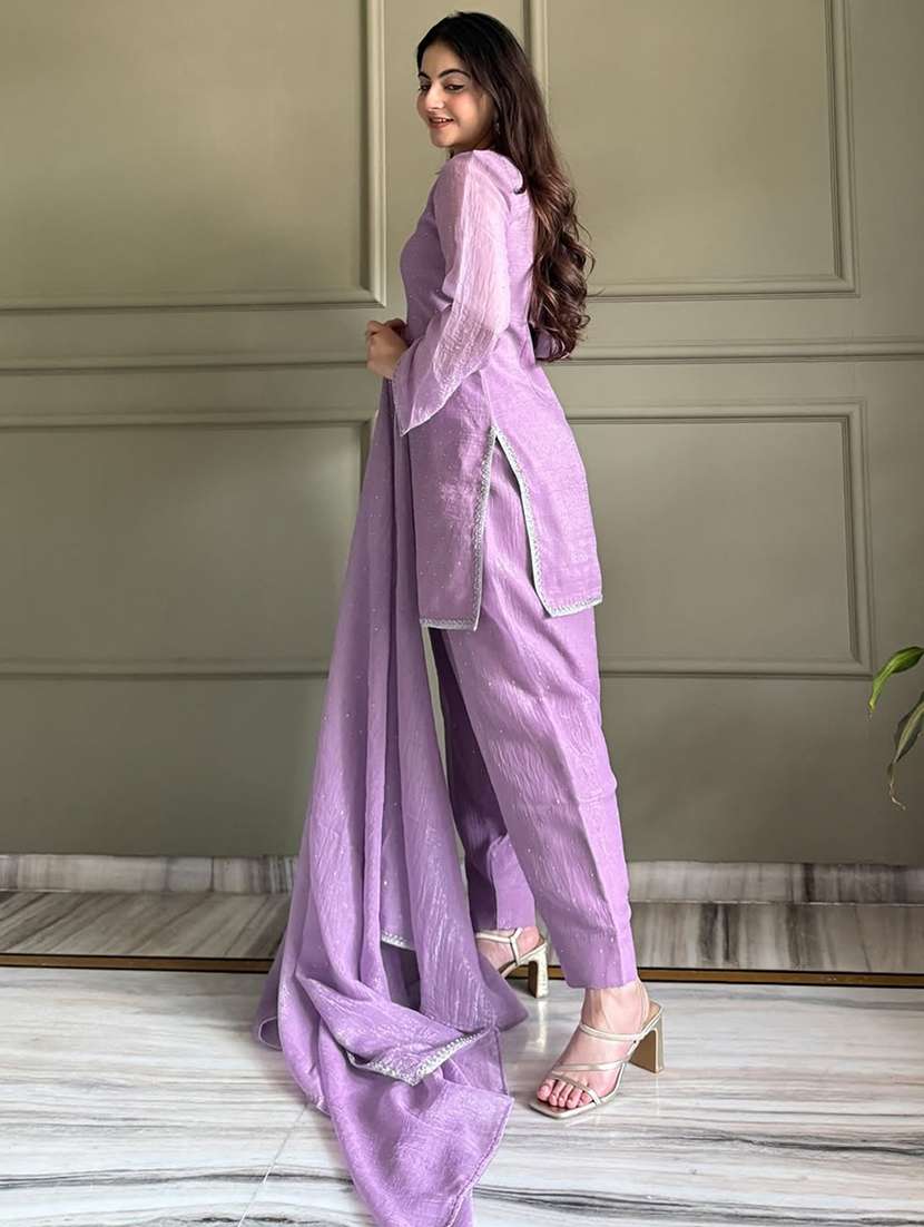 Women Self Design Long Sleeves Kurta Farshi Salwar Set With Dupatta - 22702331 -  Standard Image - 3
