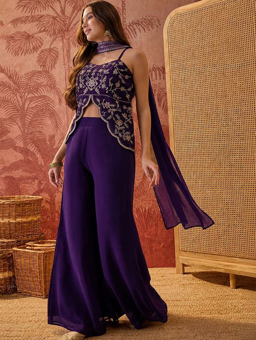 Women Embroidered Sleeveless Fusion Set - 22702385 -  Standard Image - 3