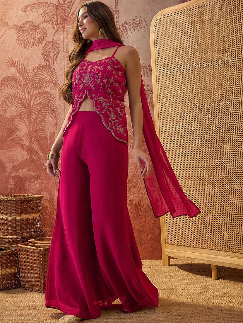 Women Embroidered Sleeveless Fusion Set - 22702386 -  Standard Image - 3
