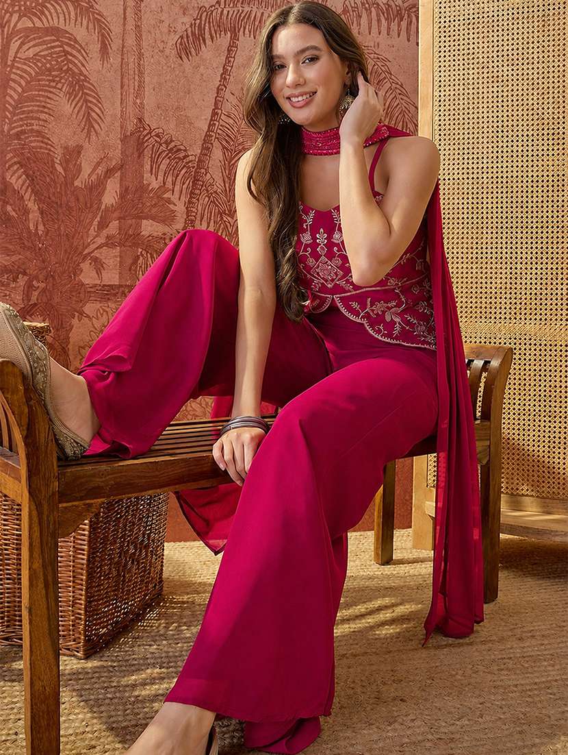 Women Embroidered Sleeveless Fusion Set - 22702386 -  Standard Image - 5