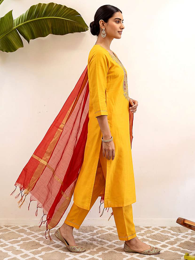 Women Embroidered Three Quarter Sleeve Kurta Pant With Dupatta Set - 22702447 -  Standard Image - 3