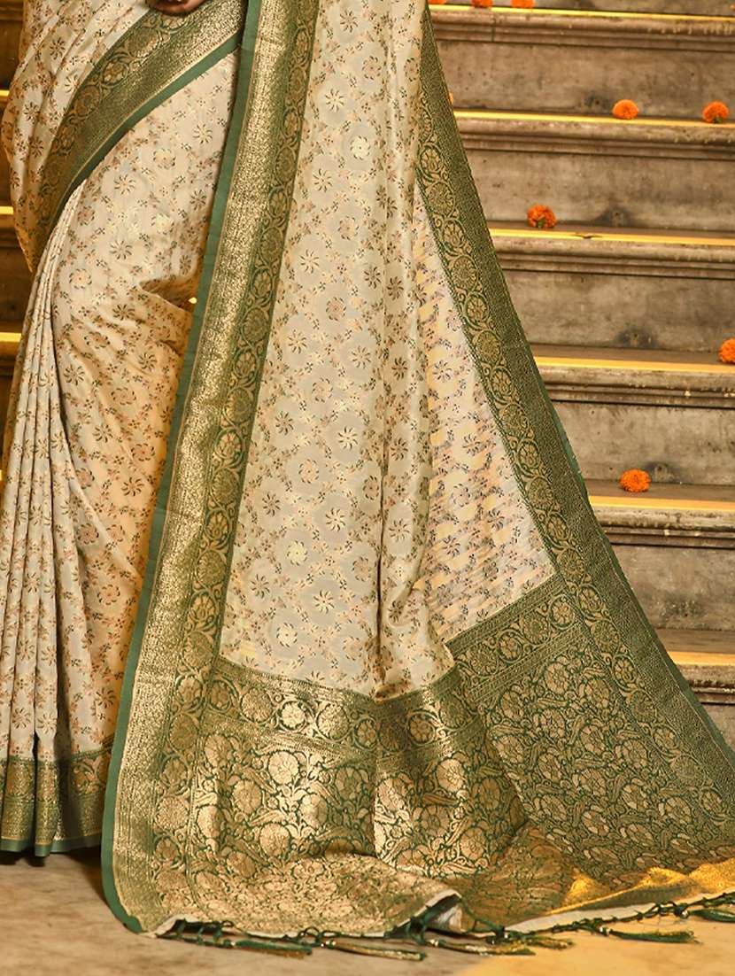 Women Self Design Banarasi Saree With Blouse - 22703340 -  Standard Image - 3