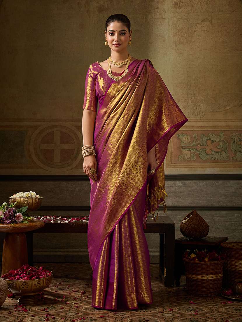 women self design banarasi saree with blouse