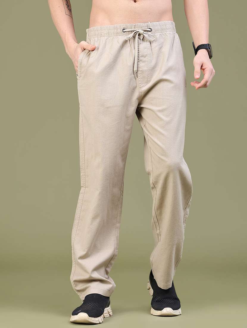 men solid mid rise flat front casual trouser