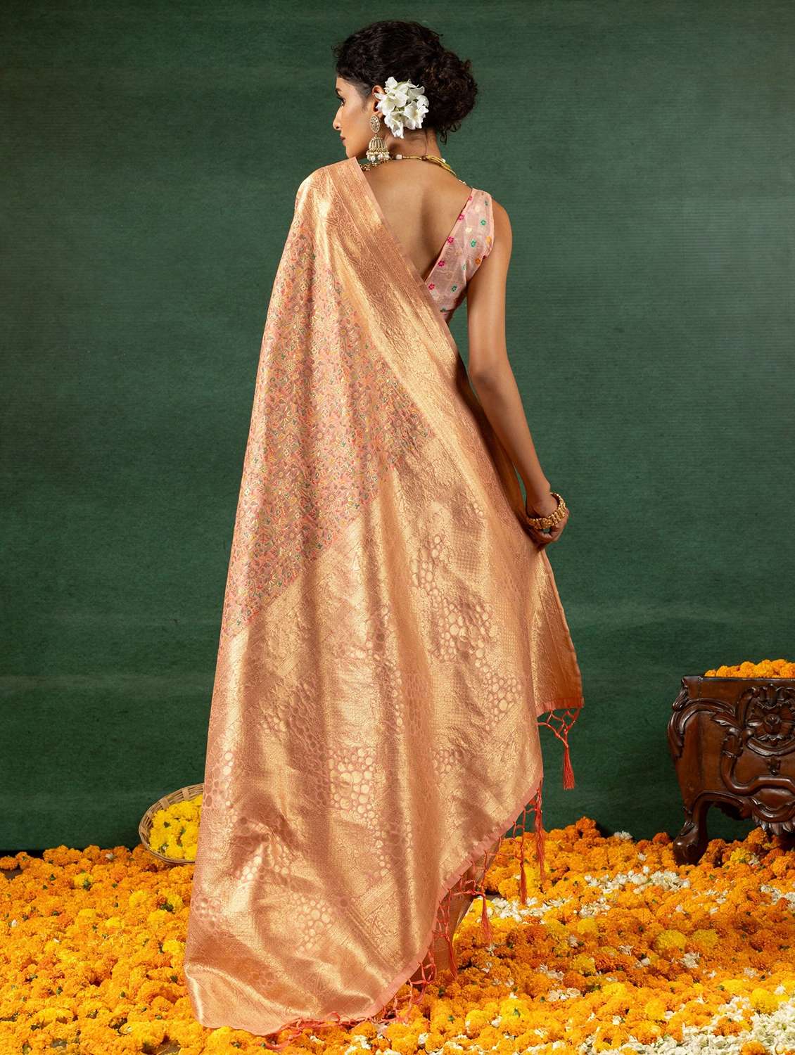 Women Self Design Banarasi Saree With Blouse - 22704307 -  Standard Image - 3