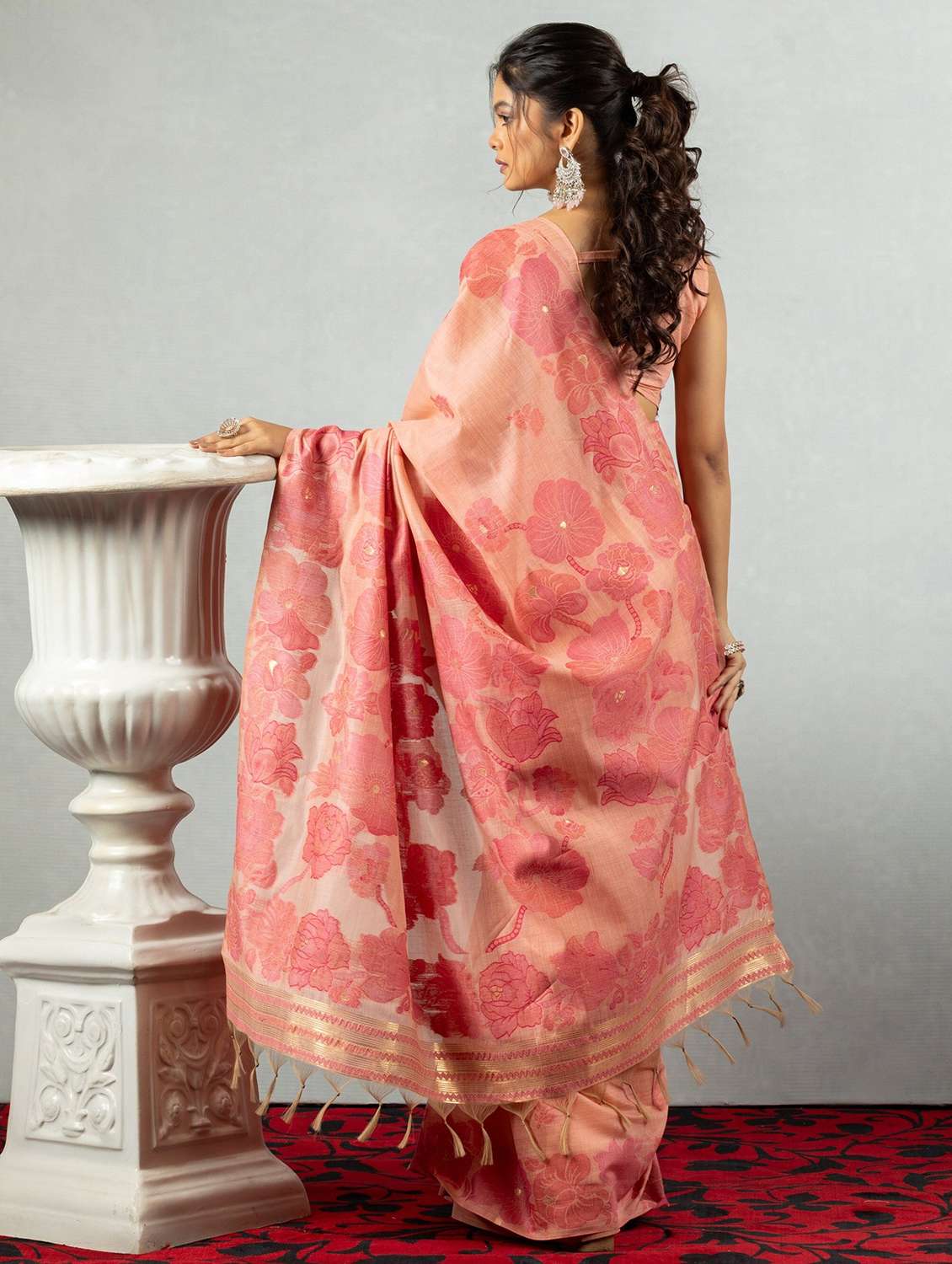 Women Self Design Handloom Saree With Blouse - 22704316 -  Standard Image - 3