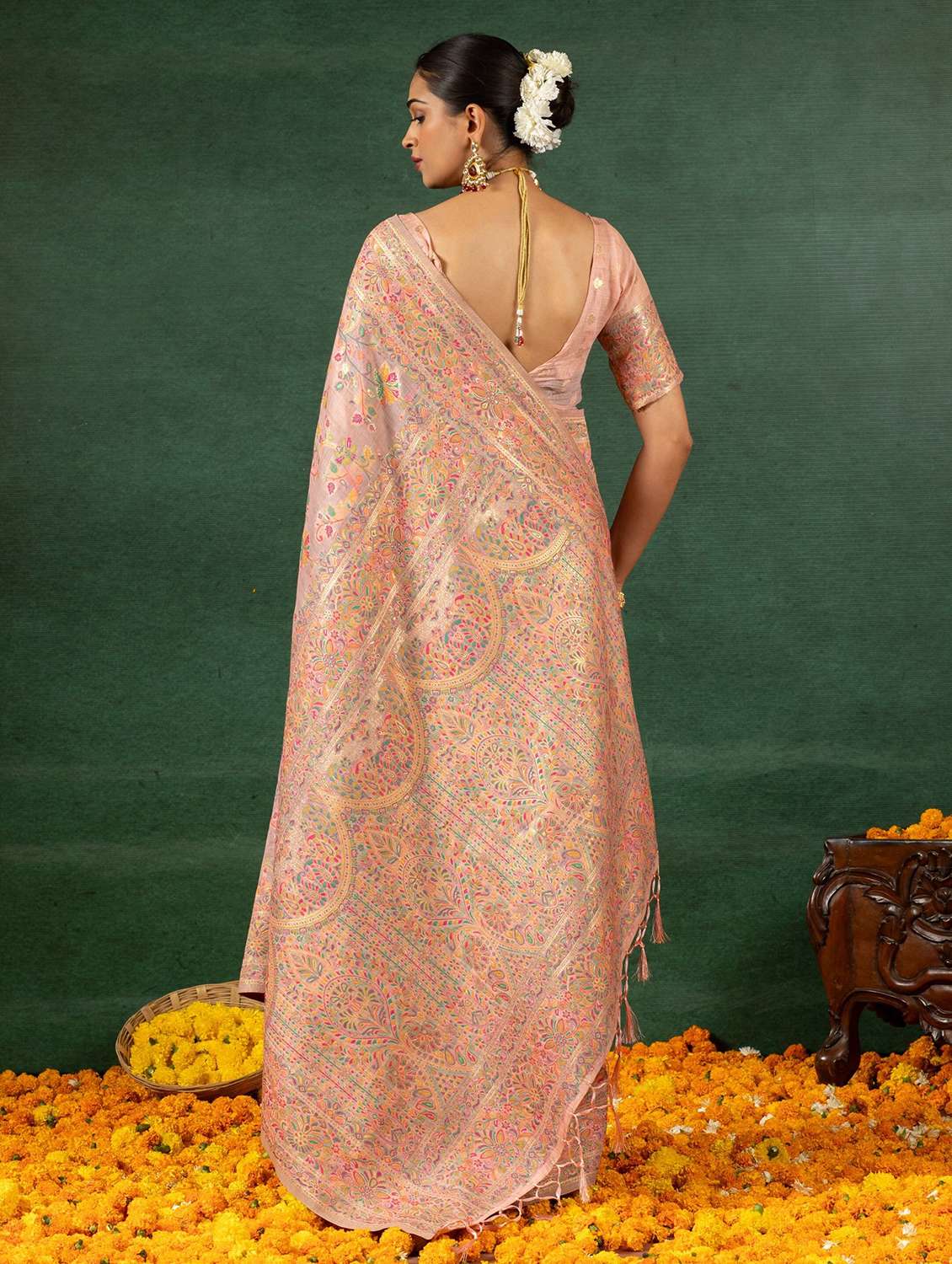 Women Self Design Handloom Saree With Blouse - 22704322 -  Standard Image - 3