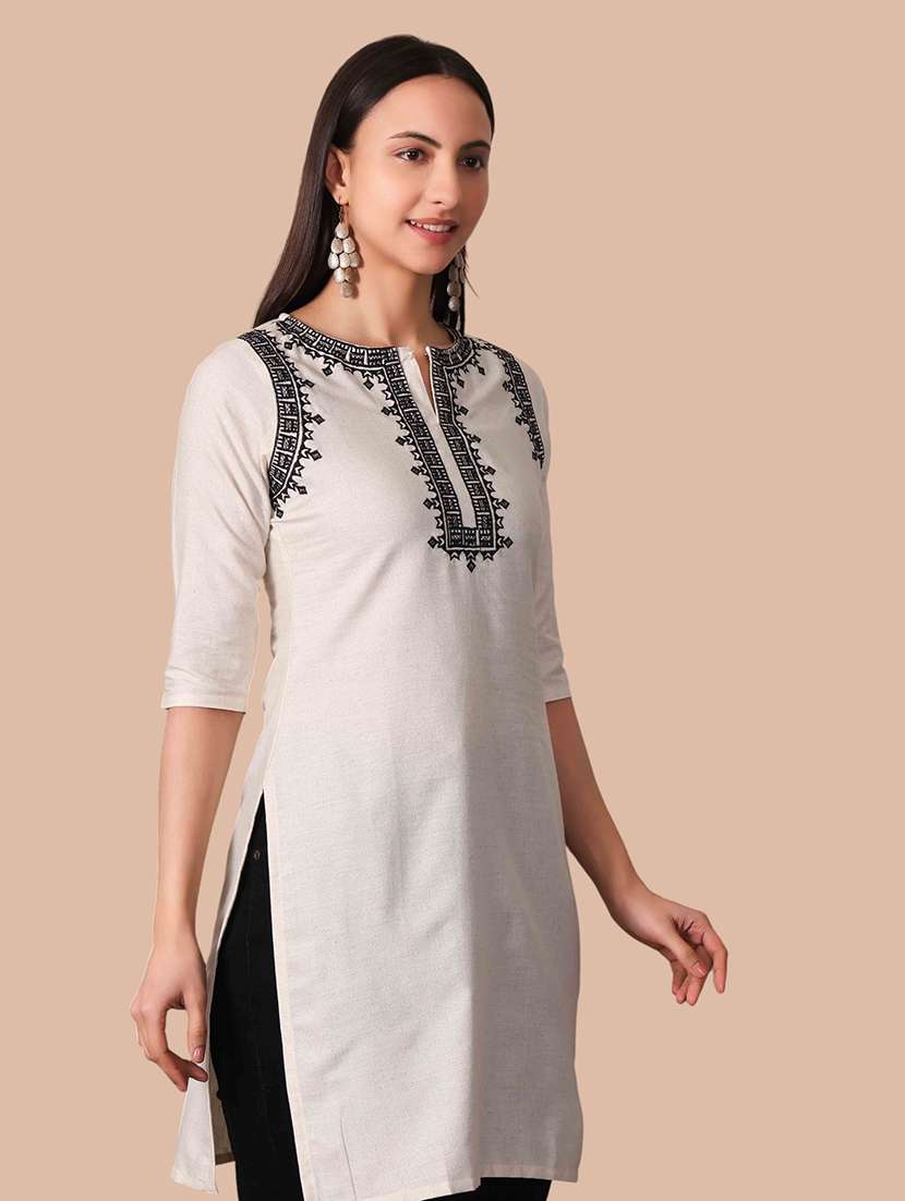 Women Embroidered Three Quarter Sleeves Straight Kurti - 22704485 -  Standard Image - 3