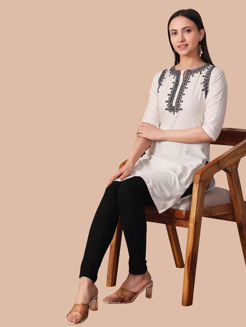 Women Embroidered Three Quarter Sleeves Straight Kurti - 22704485 -  Standard Image - 5