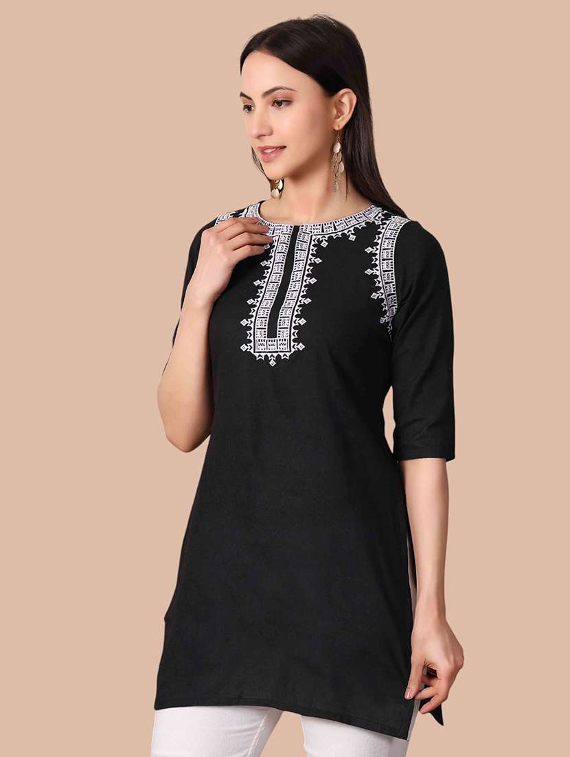Women Embroidered Three Quarter Sleeves Straight Kurti - 22704486 -  Standard Image - 3