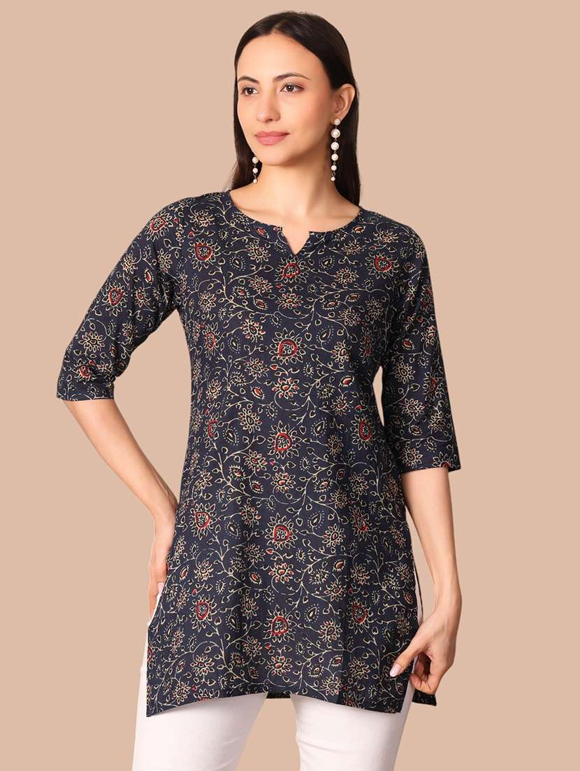 women printed three quarter sleeves straight kurti