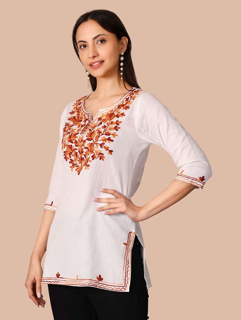 Women Embroidered Three Quarter Sleeves Straight Kurti - 22704574 -  Standard Image - 3