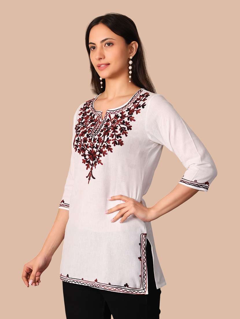 Women Embroidered Three Quarter Sleeves Straight Kurti - 22704591 -  Standard Image - 3
